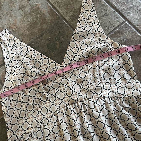 ⭐️BOGO FREE⭐️ Ann Taylor LOFT top in EUC - Picture 7 of 9